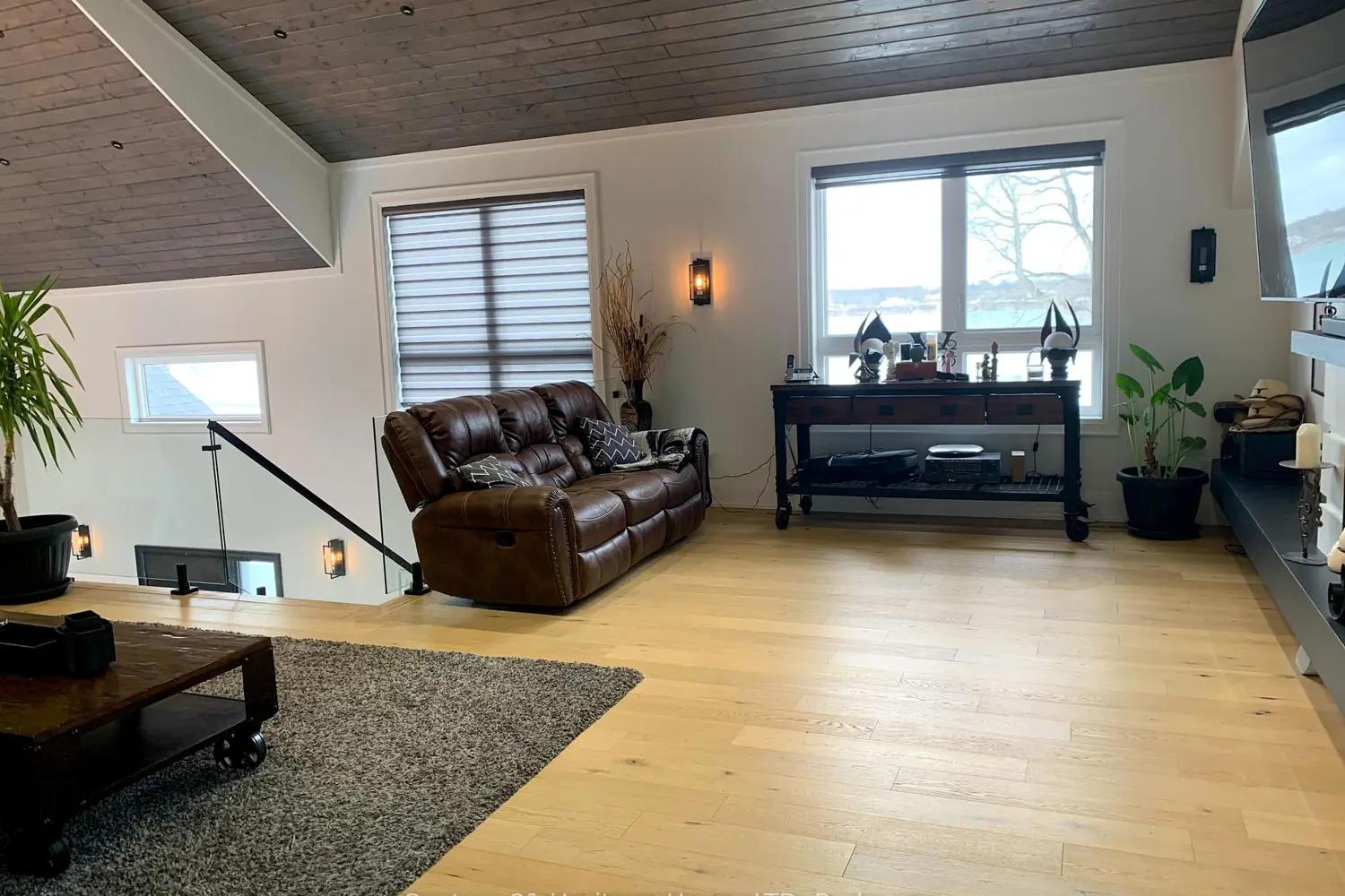 Additional image 7 of 9785 Niagara River Parkway