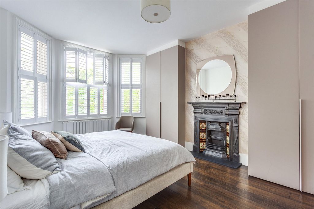 Additional image 13 of 4 bed detached house to rentNorman Avenue, Henley-On-Thames, Oxfordshire RG9