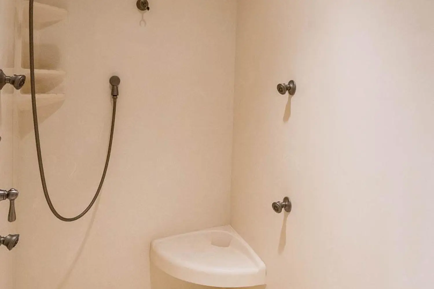 Additional image 14 of 9862 Lakeshore Drive