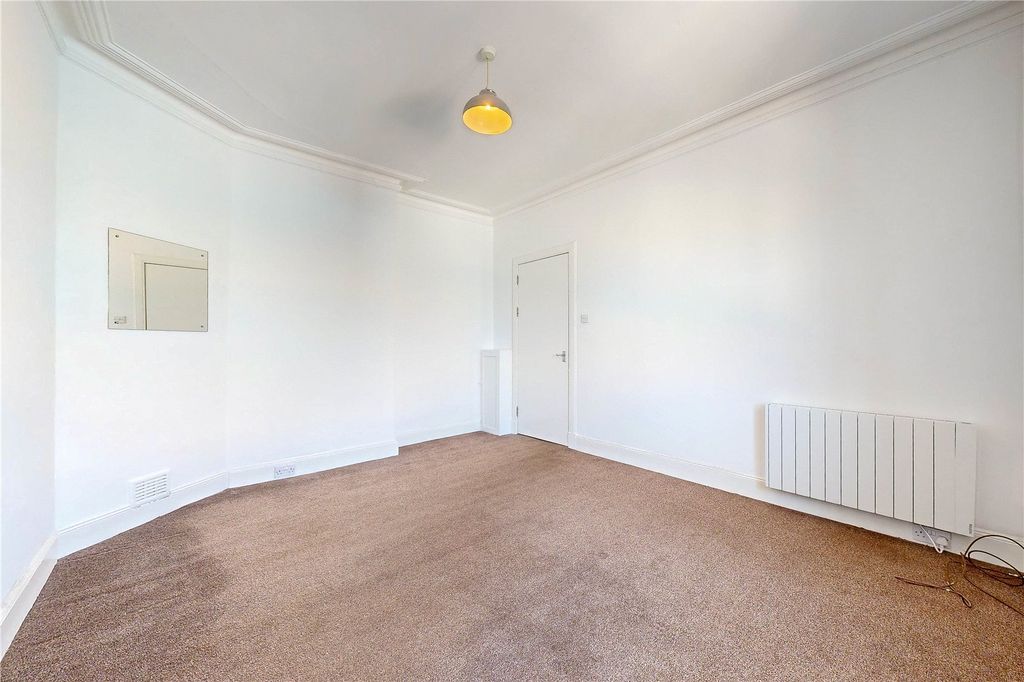 Additional image 14 of 2 bed flat to rentShore Road, Perth PH2