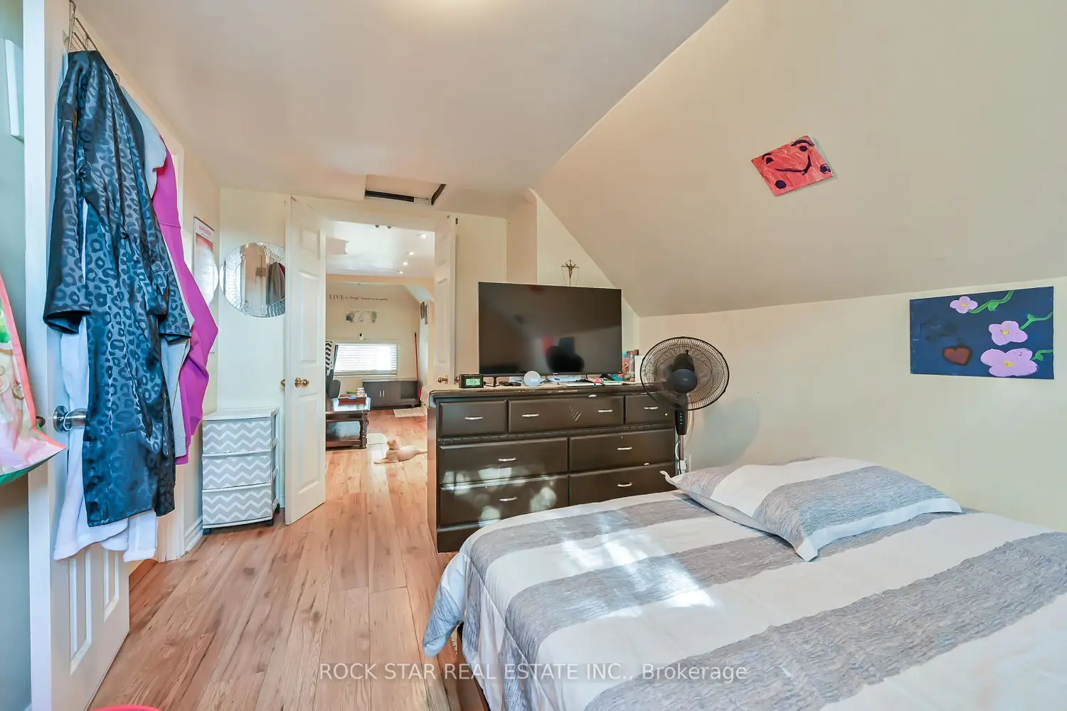 Additional image 6 of 139 Balsam Avenue