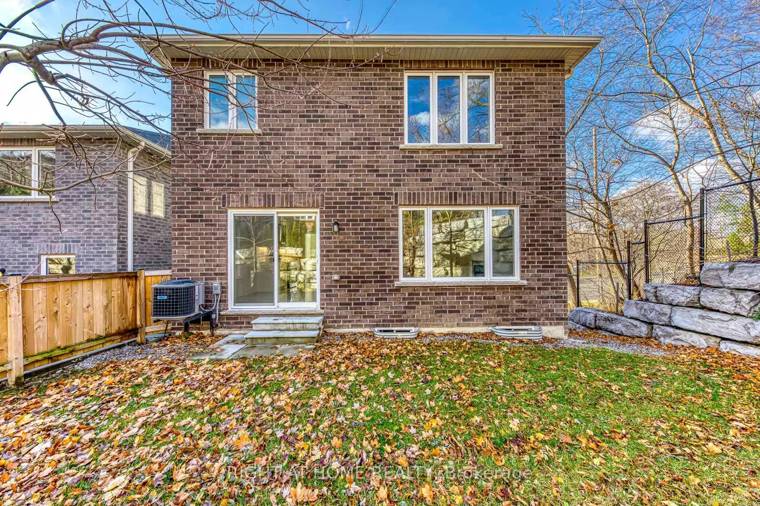 Additional image 18 of 2581 Islington Avenue