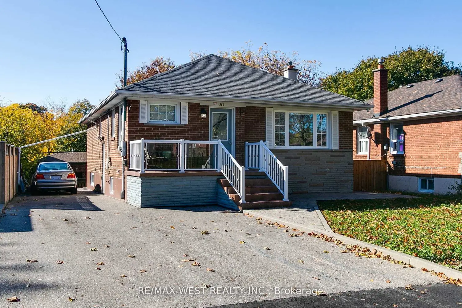 866 Scarborough Golf Clb Road
