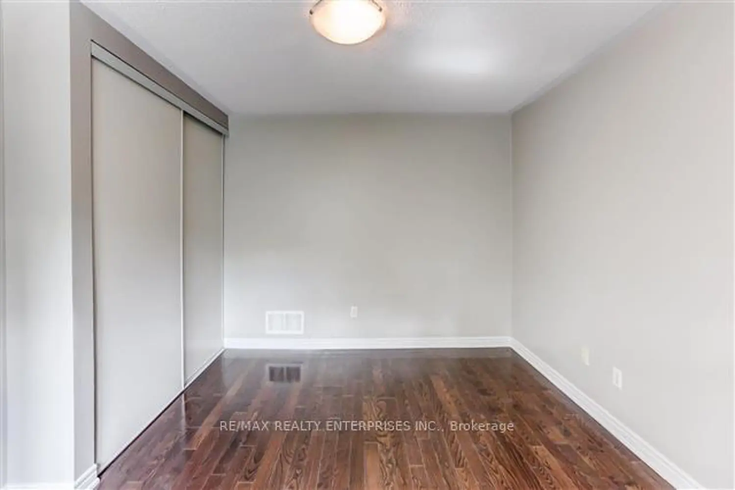 Additional image 11 of 1084 Queen Street 24B