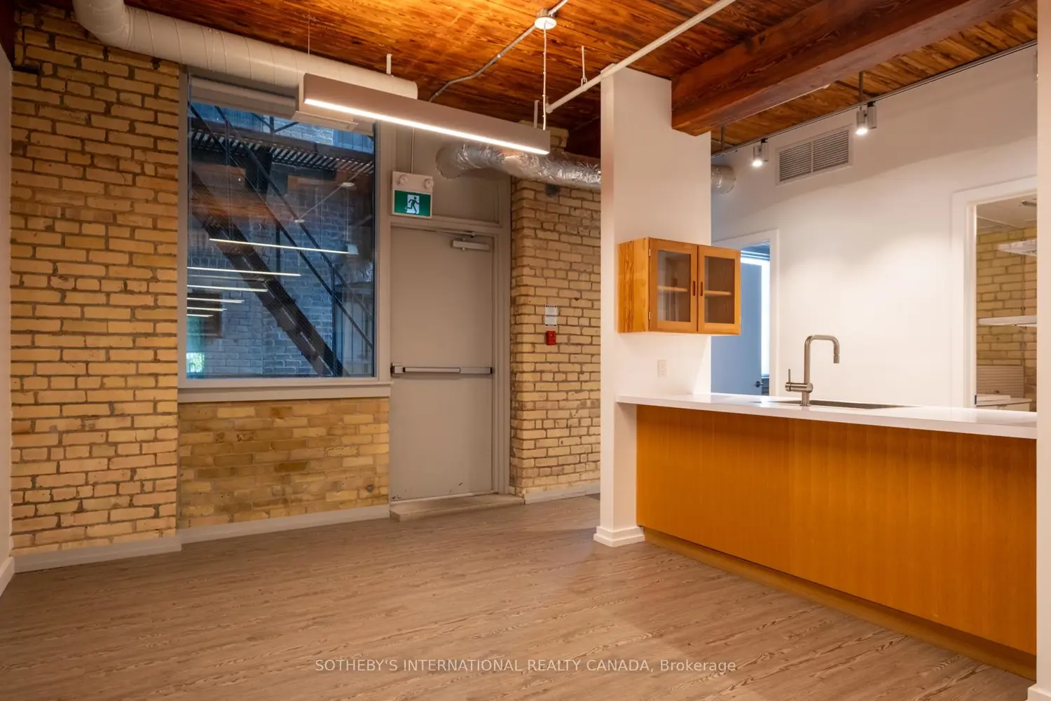 Additional image 17 of 18 Gloucester Lane