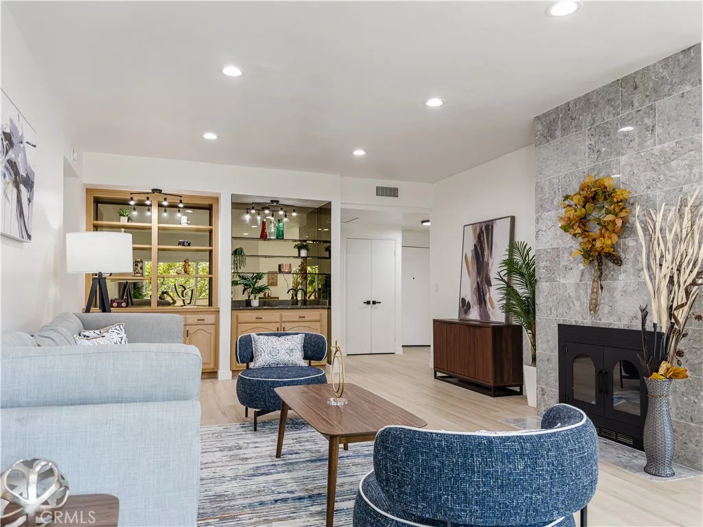 Additional image 83 of 1944 Glendon Unit 209, Los Angeles, CA 90025