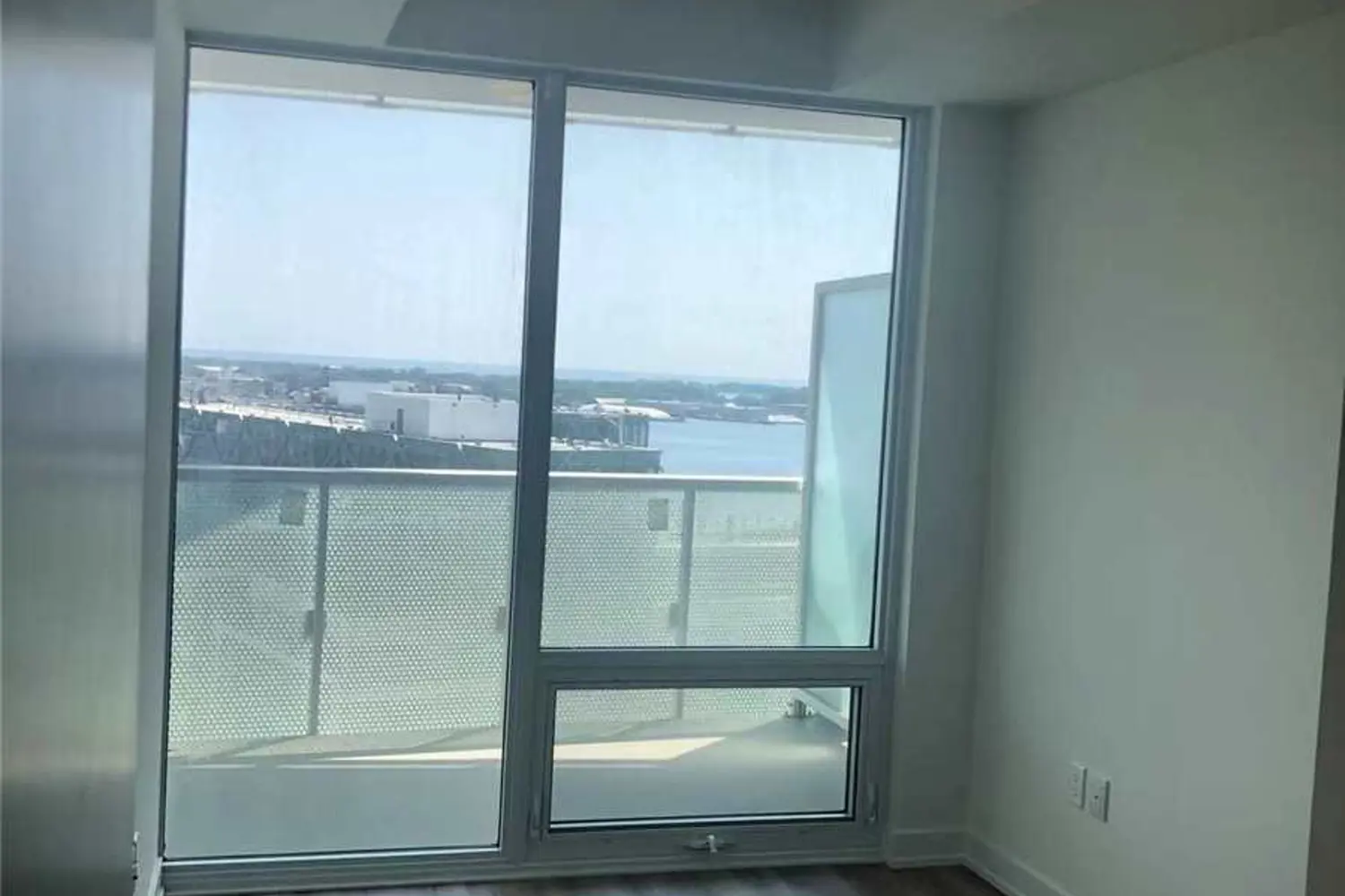 Additional image 5 of 15 Queens Quay 1810