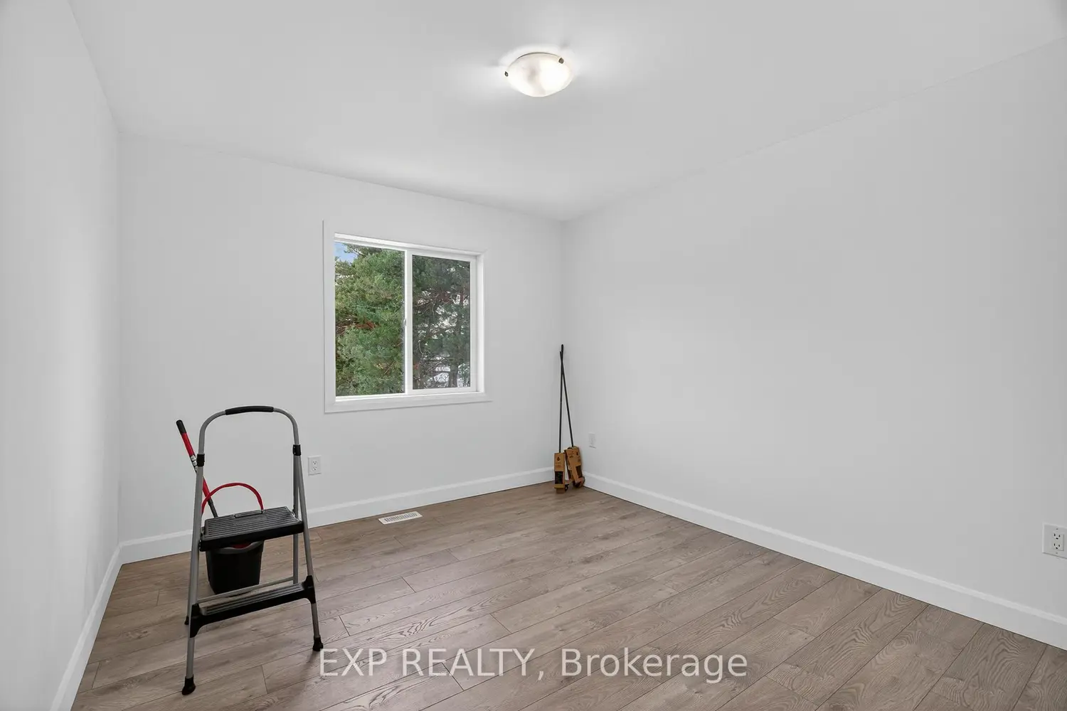 Additional image 14 of 53 Lakeview Avenue