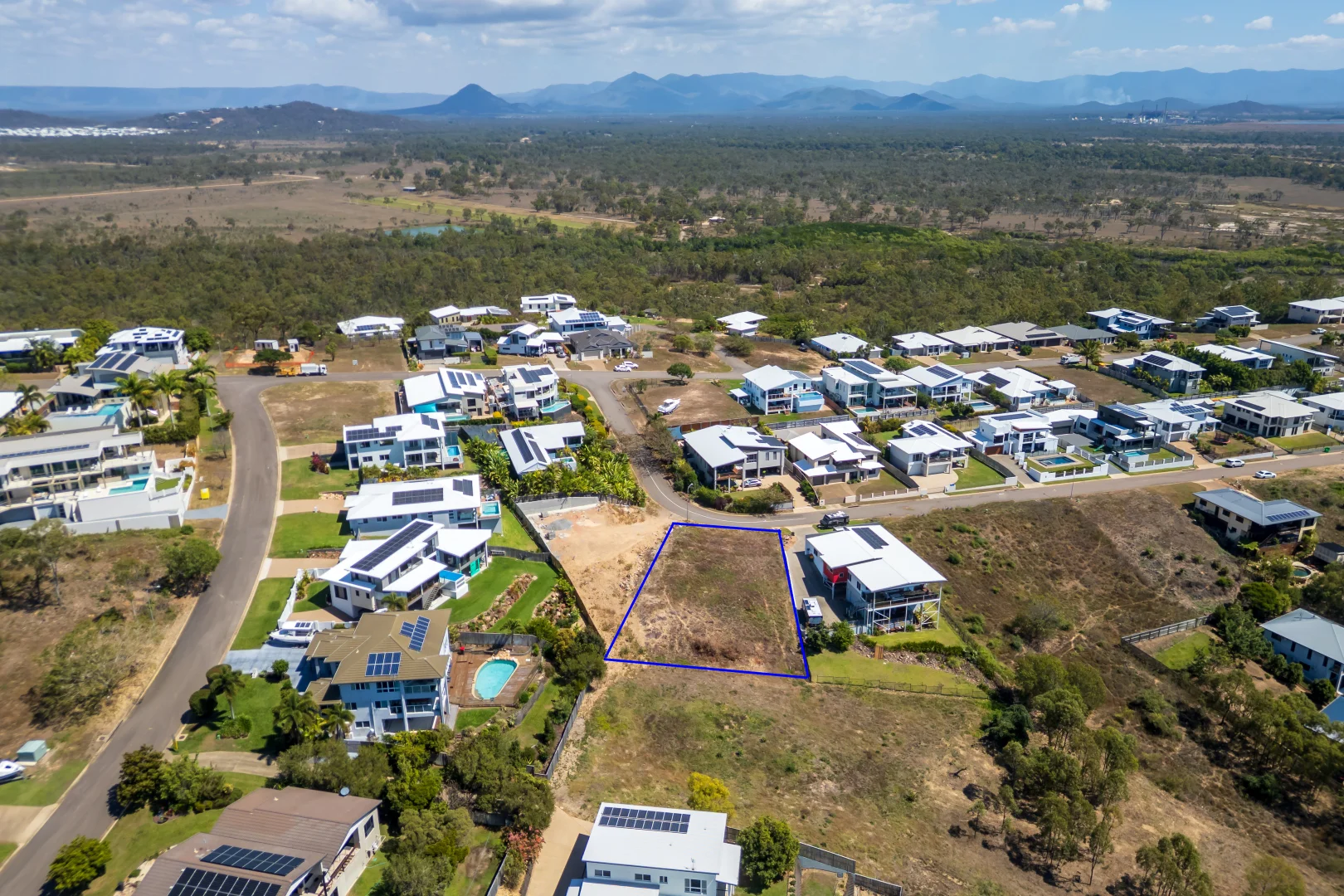 Additional image 4 of 8 Cashell Crescent, Bushland Beach QLD 4818