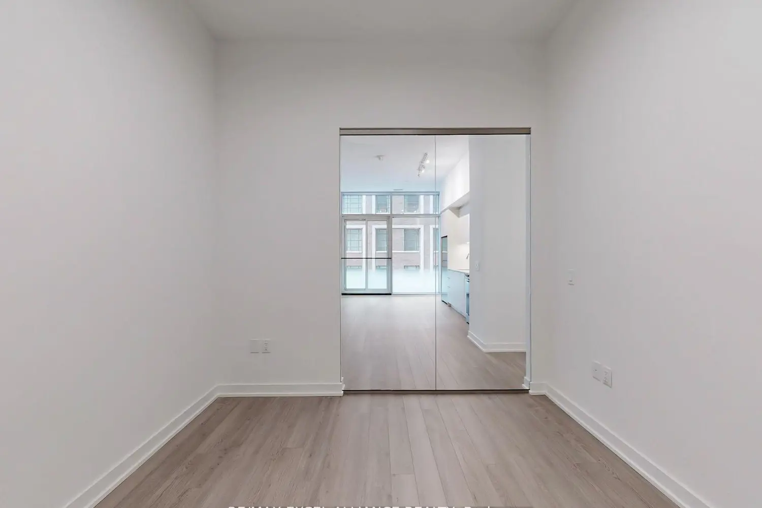 Additional image 11 of 357 King Street 204