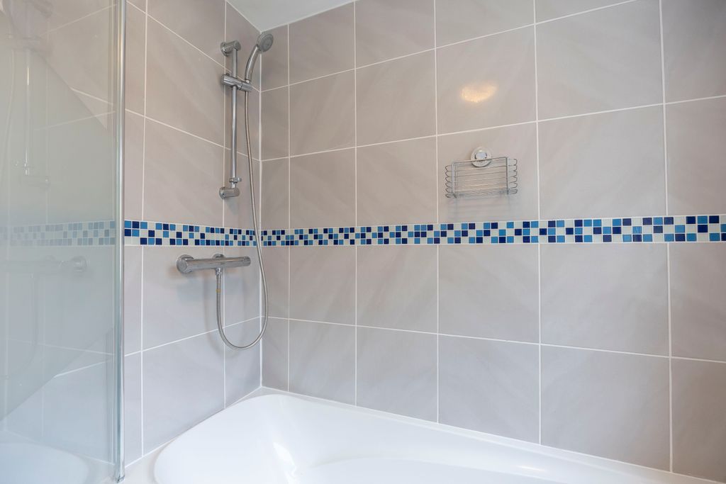 Additional image 6 of 2 bed end terrace house to rentFairview Street, Cheltenham GL52