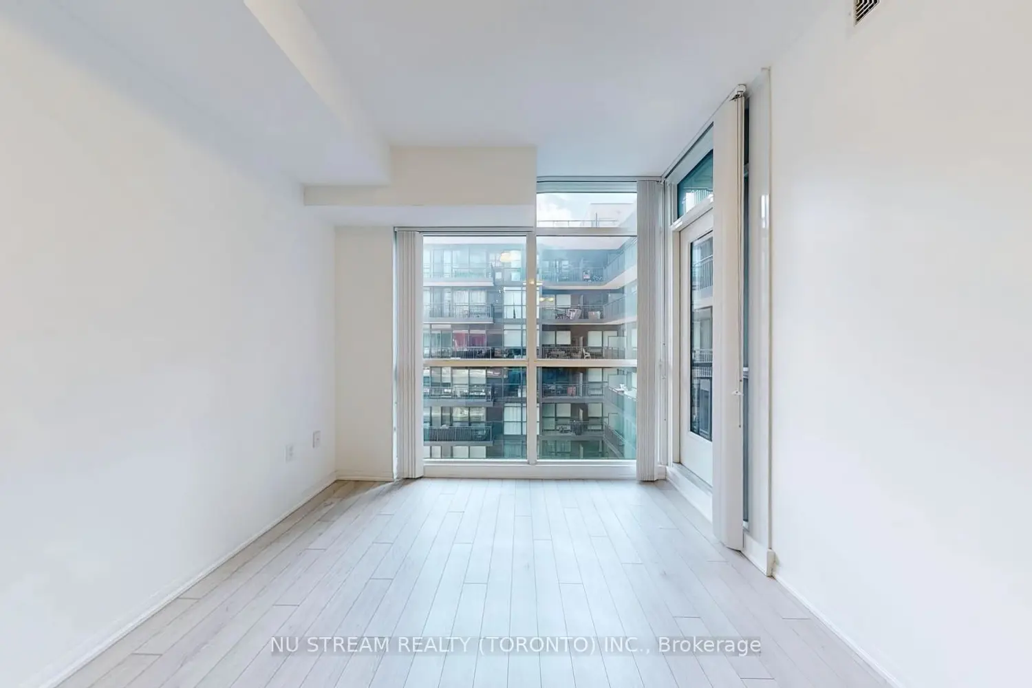 Additional image 2 of 3091 Dufferin Street 613