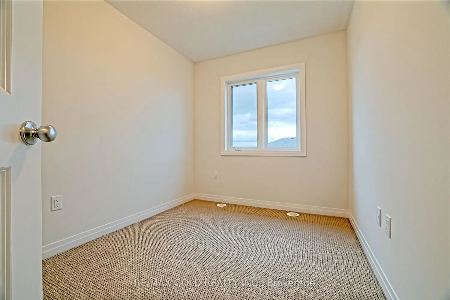 Additional image 14 of 155 Equestrian Way 114