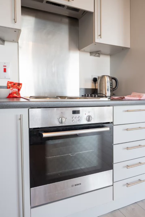 Additional image 3 of 2 Bed Flat, Argyle Street, G2, N1 7GU