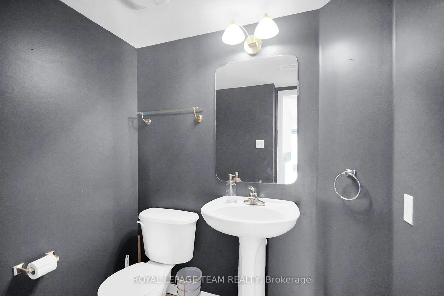 Additional image 8 of 414 Hillsboro Private 16