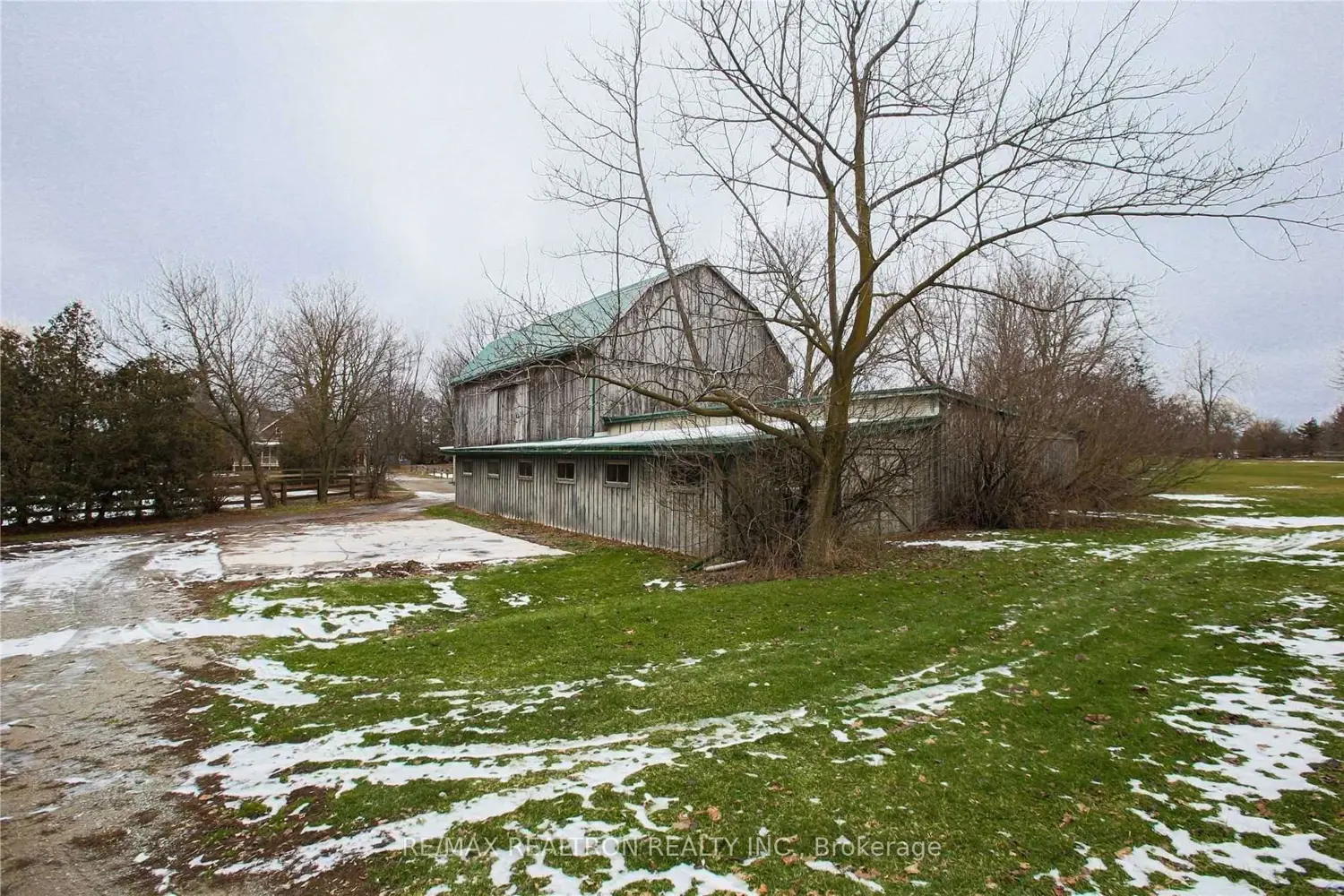 13265 Leslie Street photo 3