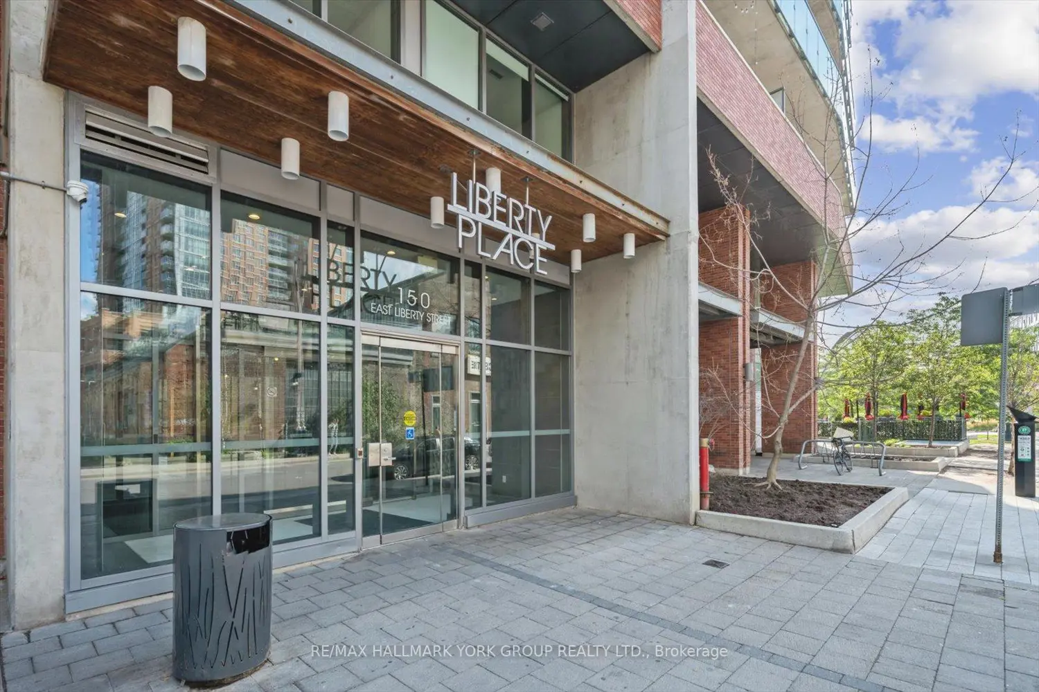 Additional image 6 of 150 East Liberty Street 1113