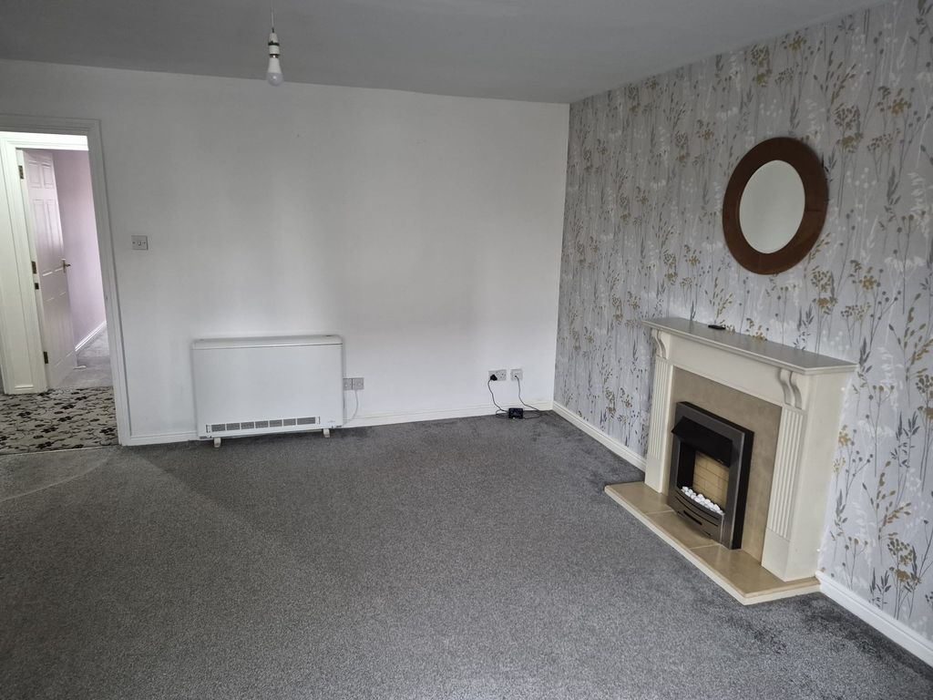 Additional image 2 of 2 bed flat to rentWest Street, Paisley PA1