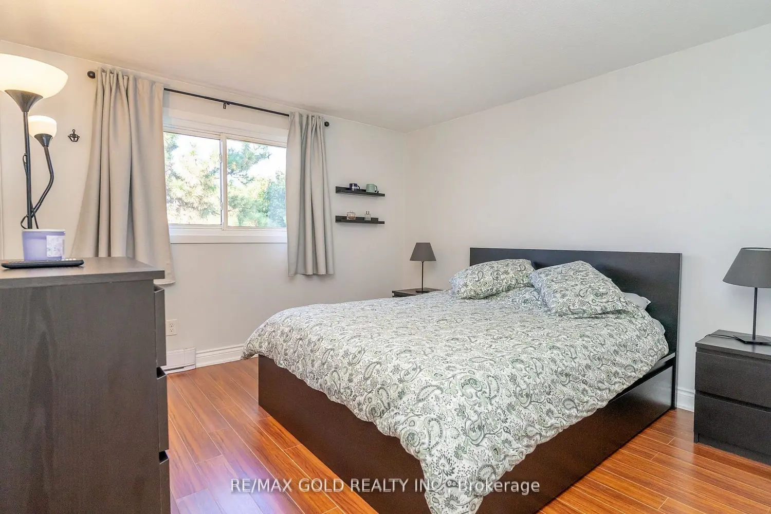 Additional image 9 of 18 Juliette Square