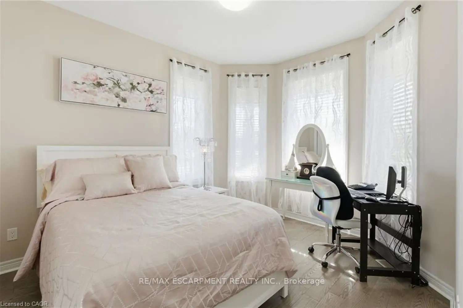 Additional image 3 of 4 Ellis Avenue