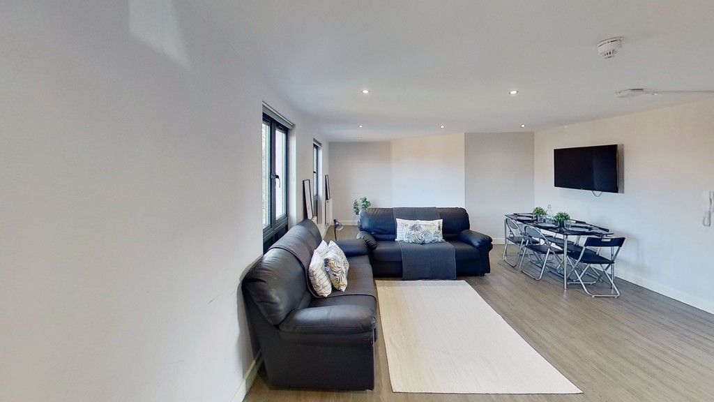 8 bed shared accommodation to rentFlat 2, Hyson House, 1 Terrace Street, Forest Fields, Nottingham NG7 photo 4