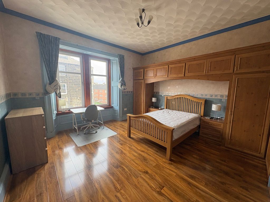 Additional image 8 of 3 bed flat to rentNeilston Road, Paisley PA2