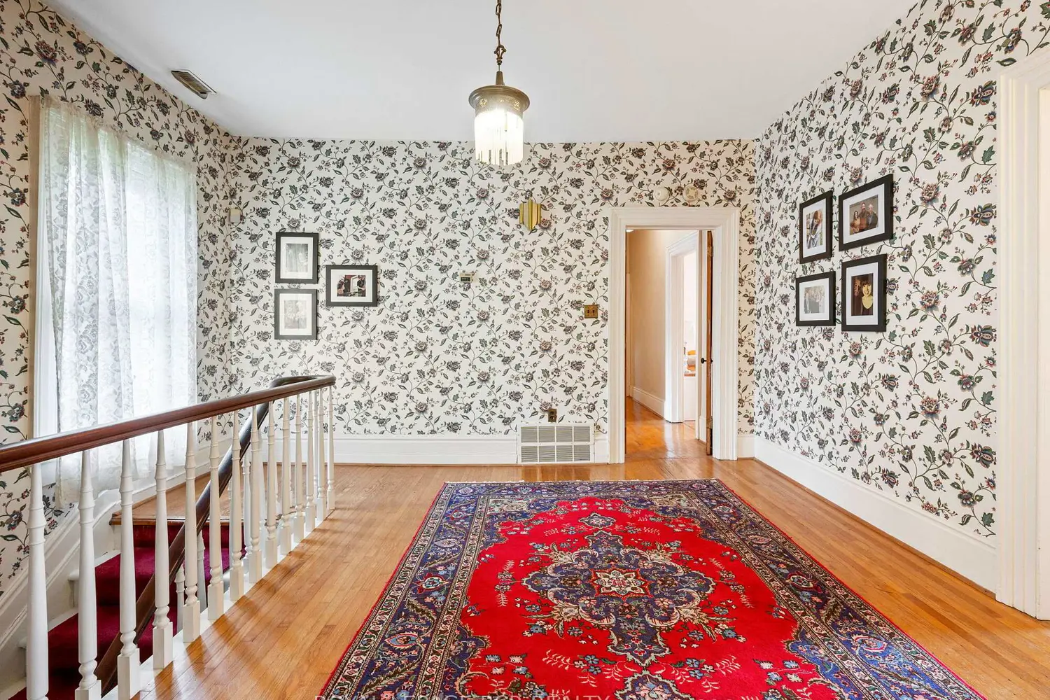 Additional image 10 of 11 Third Avenue