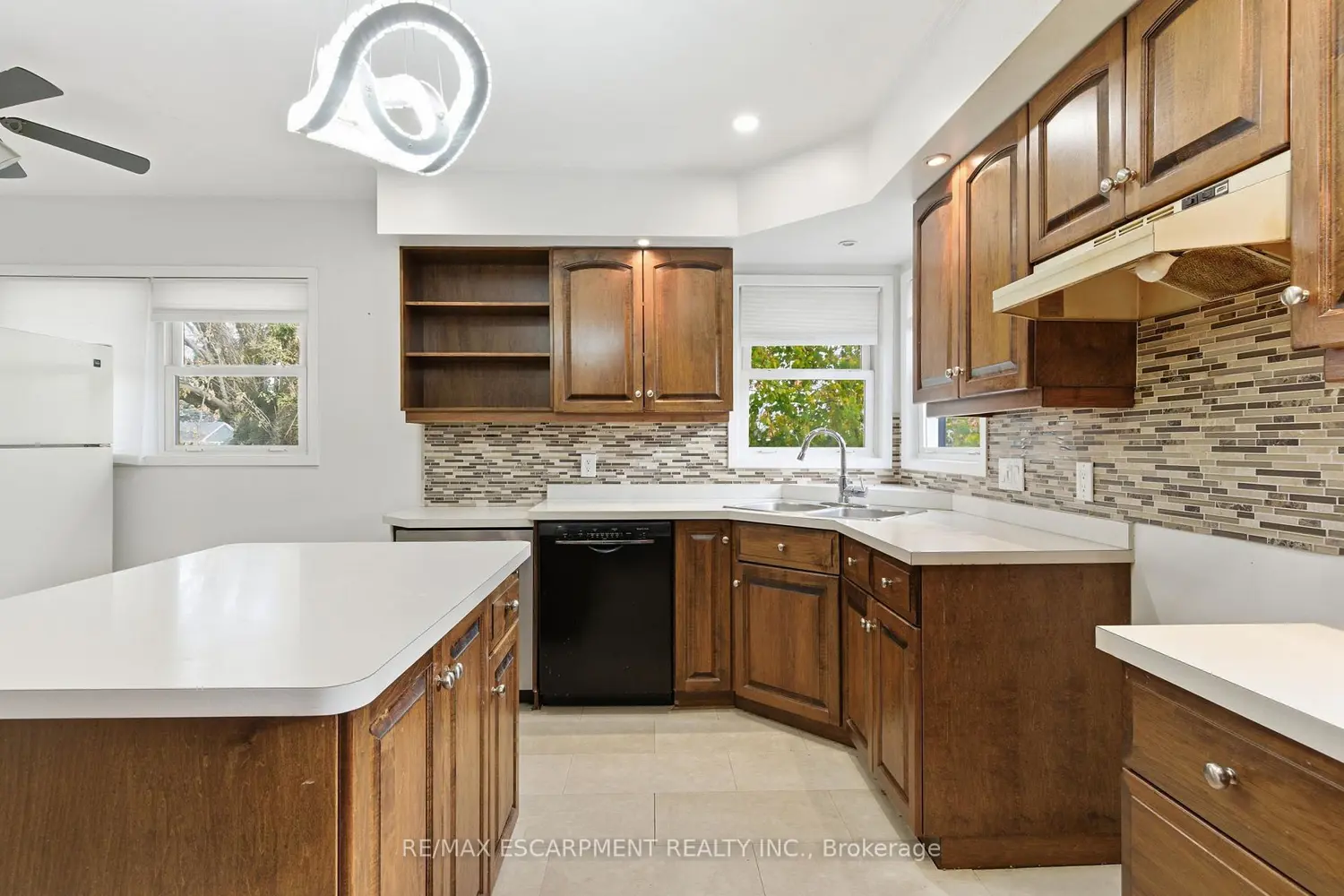 Additional image 13 of 797 Highway 6