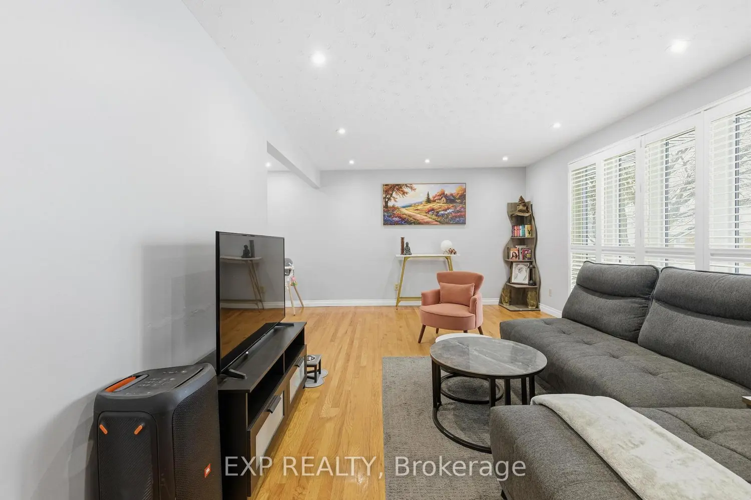 Additional image 2 of 364 Roselawn Place