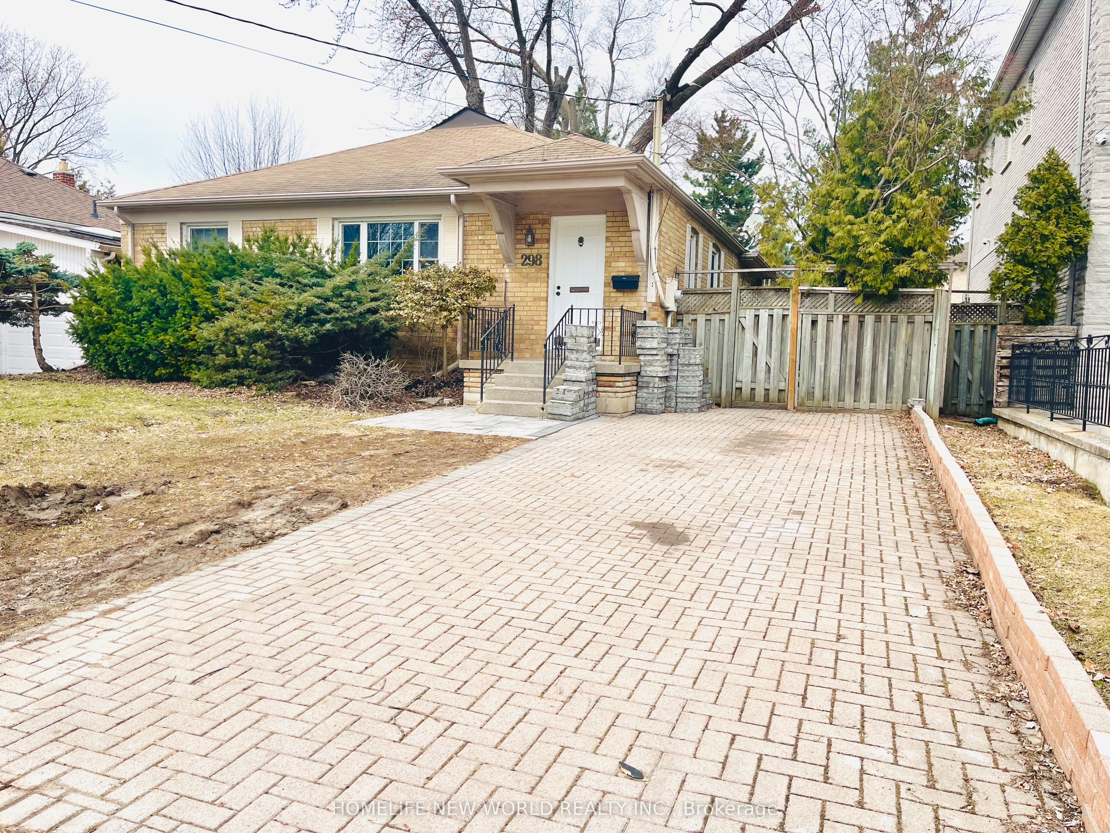 GROUND-298 Empress Avenue, Toronto, ON, M2N 3V4