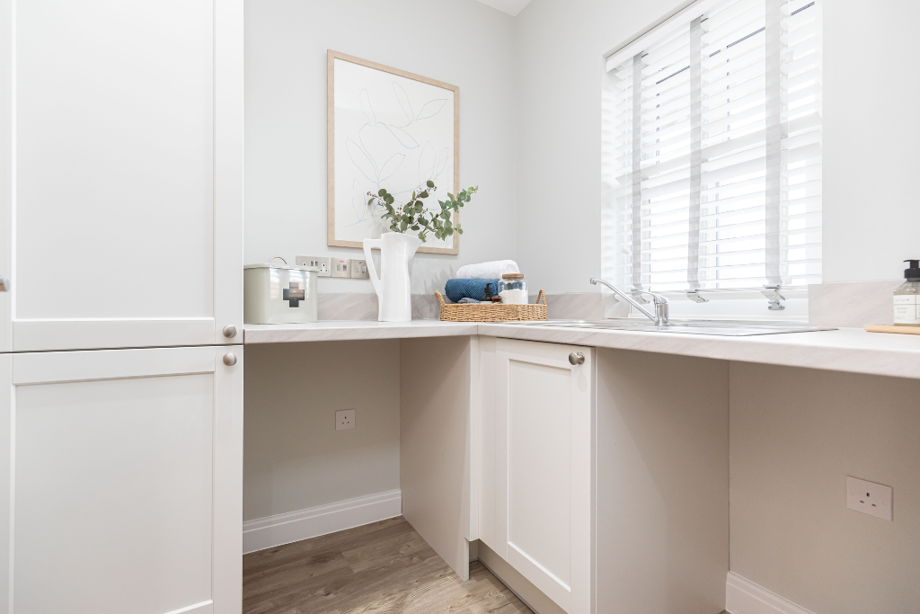 Additional image 4 of Plot 270 (Edmondsham), Brimsmore, Yeovil, Somerset, BA21