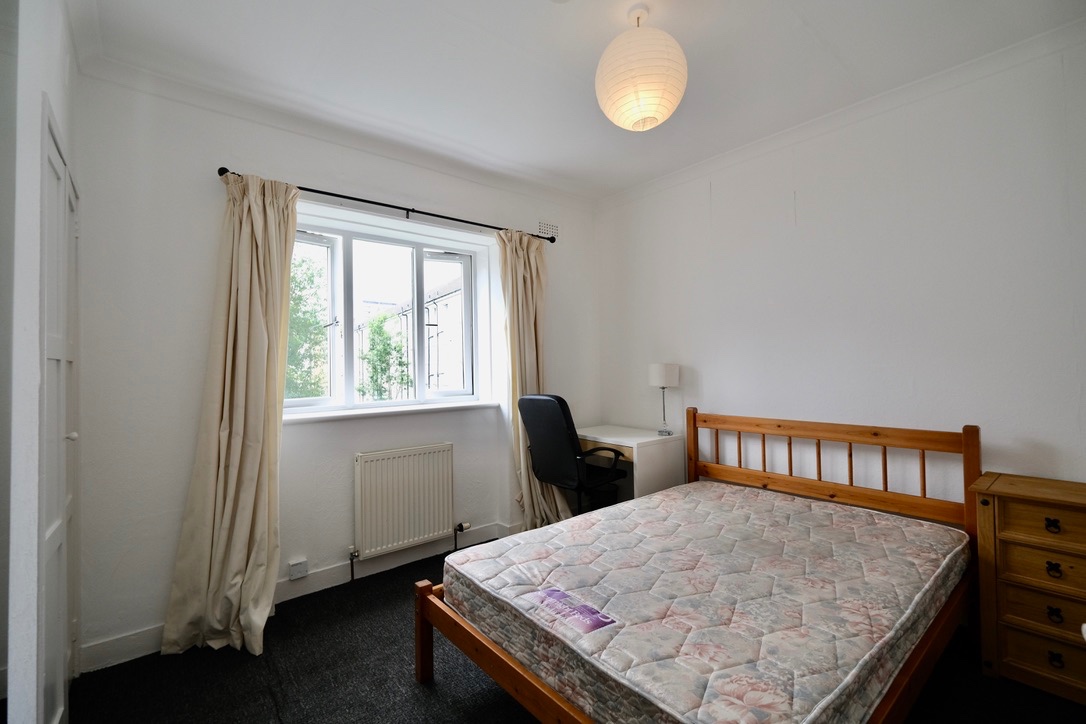 Additional image 8 of 3 Bed Flat, Thornwood, G11, N1 7GU