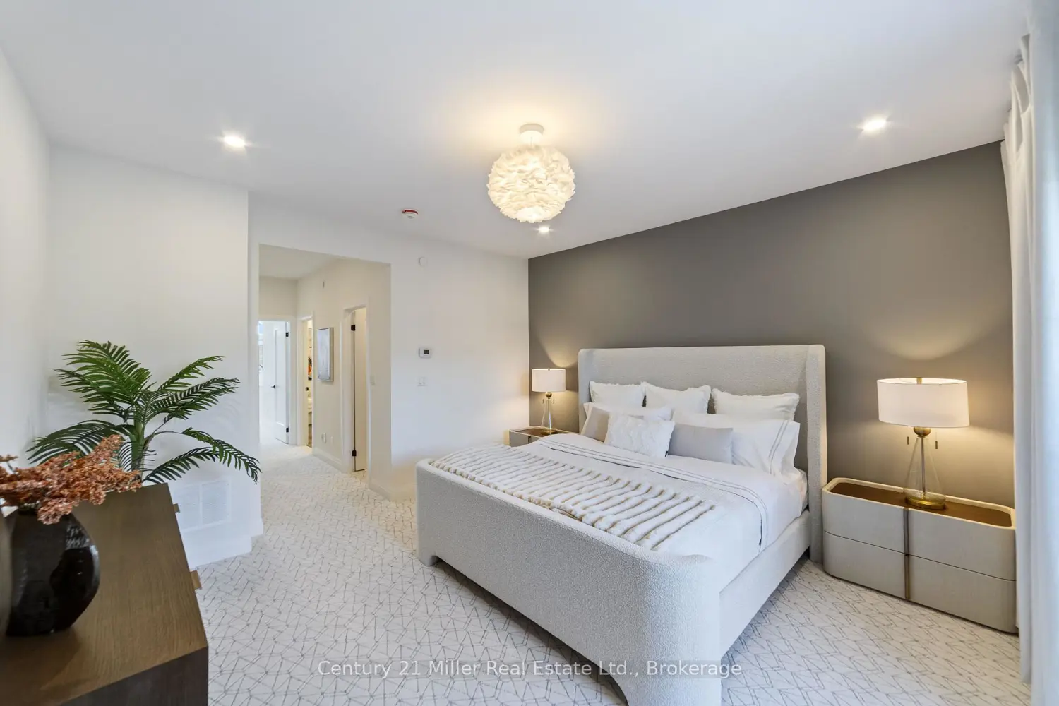 Additional image 17 of 2150 Trafalgar Road 52