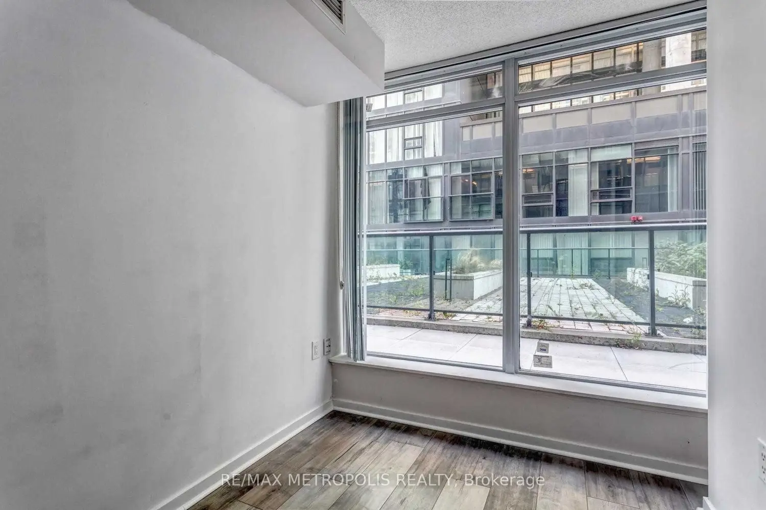 Additional image 8 of 36 Lisgar Street 712E