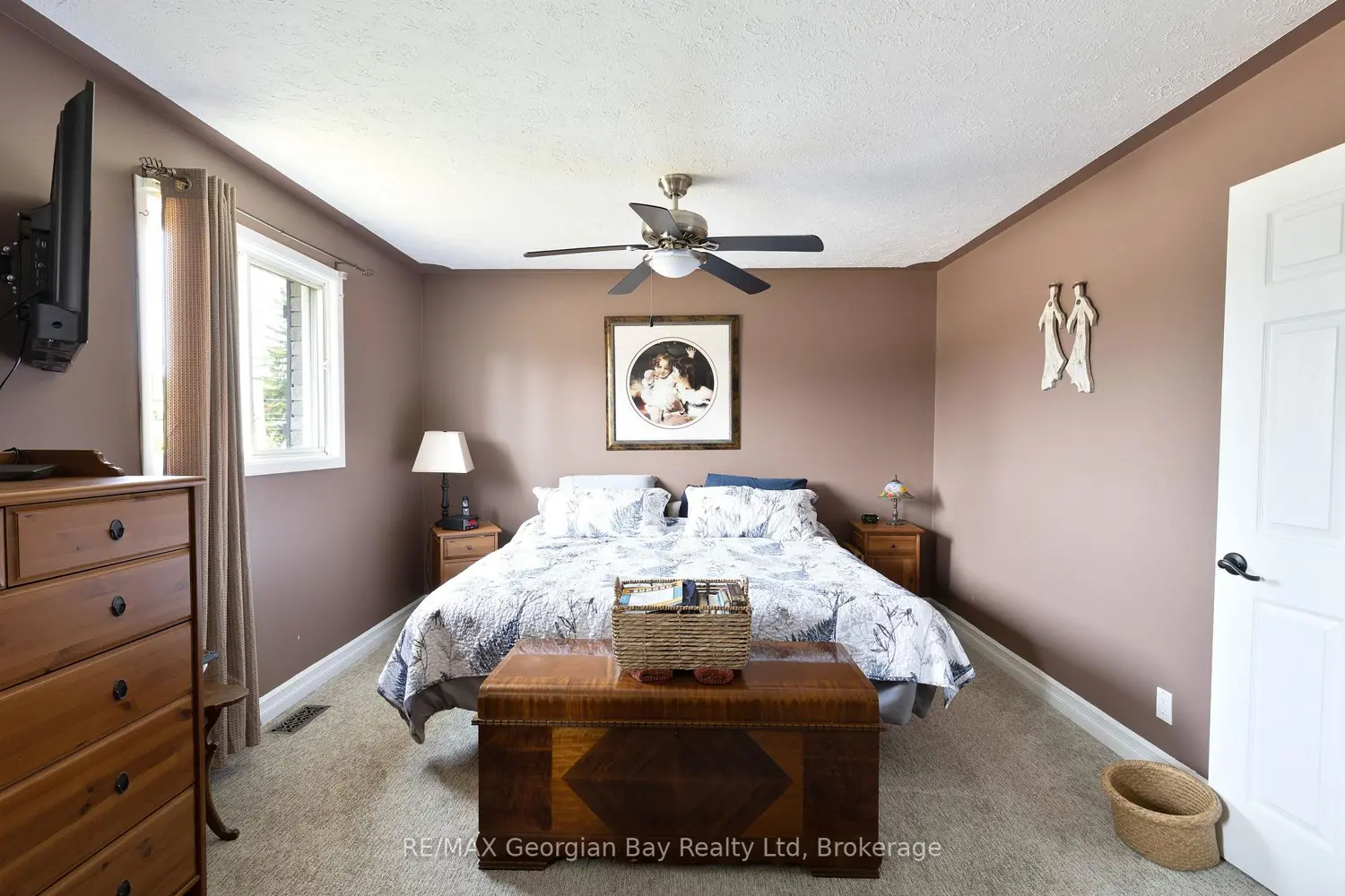 Additional image 5 of 5 Easton Avenue