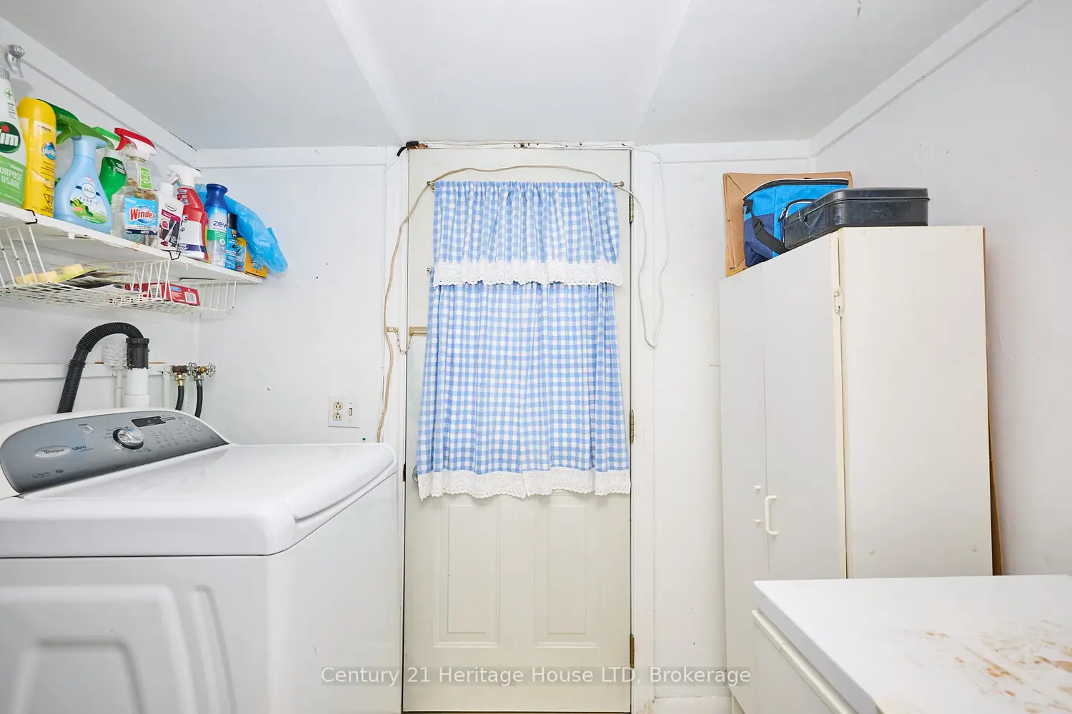 690 Bridge Street photo 5