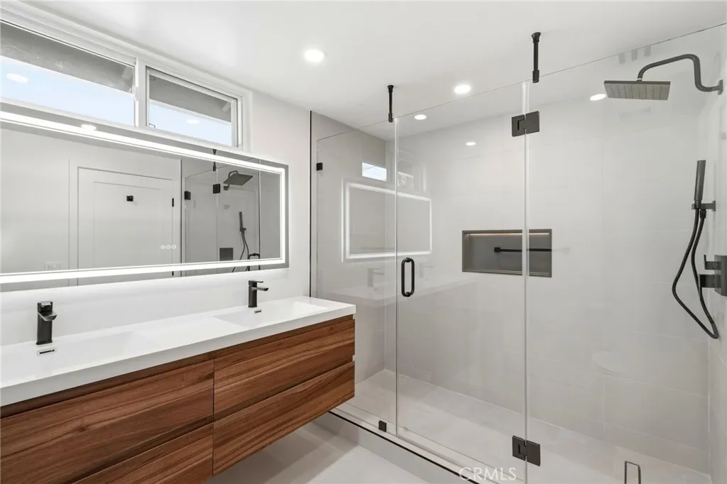 Additional image 80 of 18912 Halsted Street, Northridge, CA 91324