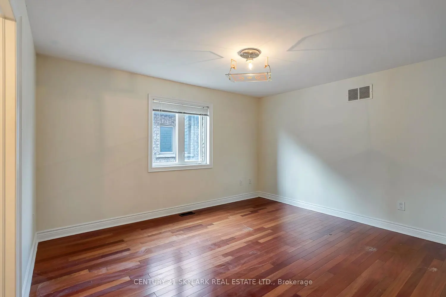 Additional image 5 of 64 Jacksonville Drive