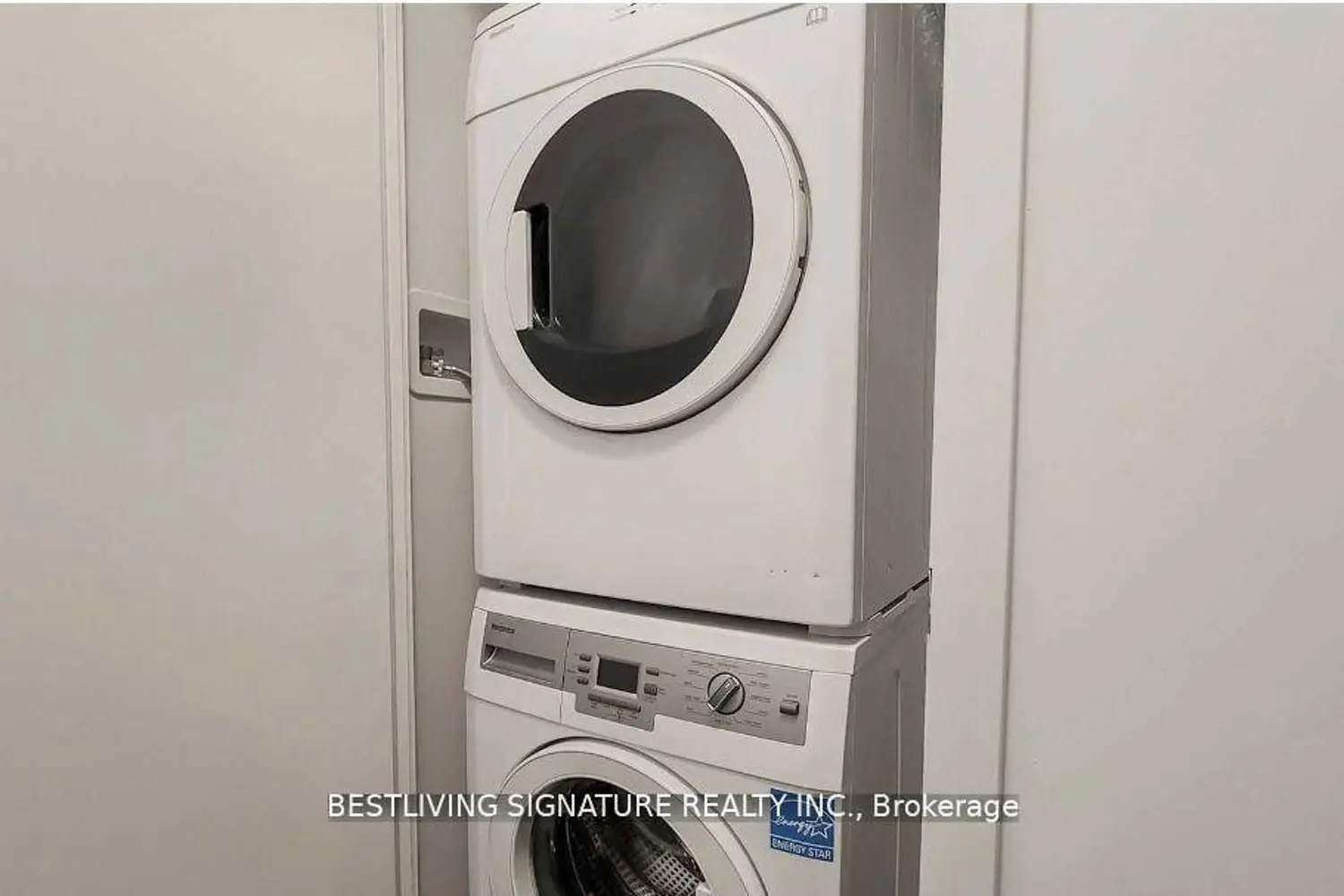 Additional image 13 of 435 Richmond Street 1409