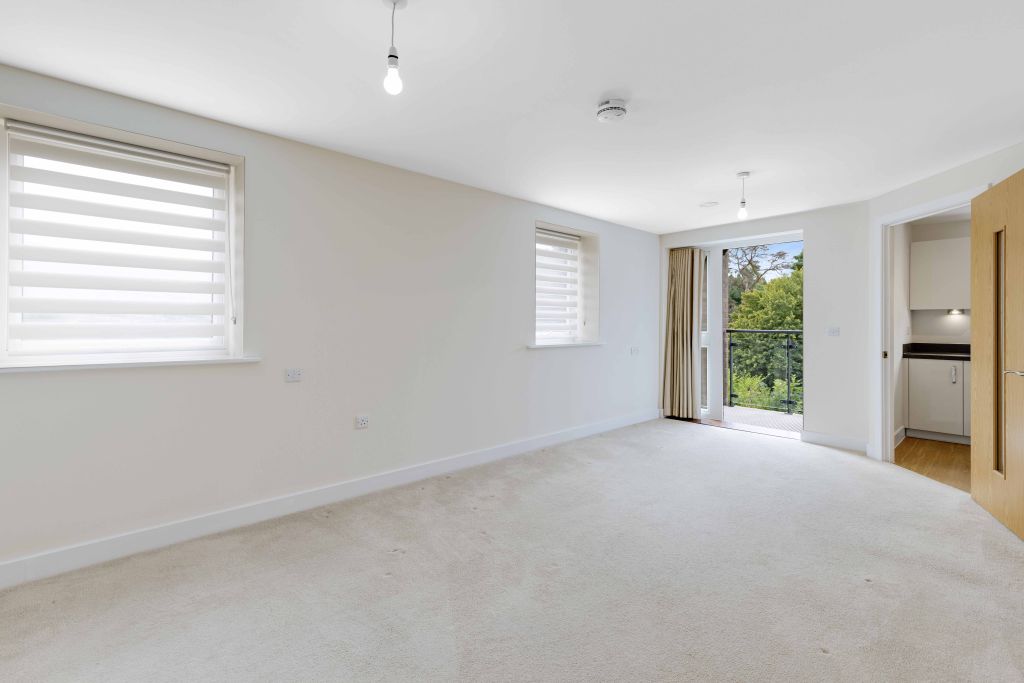 Additional image 2 of 2 bed flat to rentLowry Way, Swindon SN3