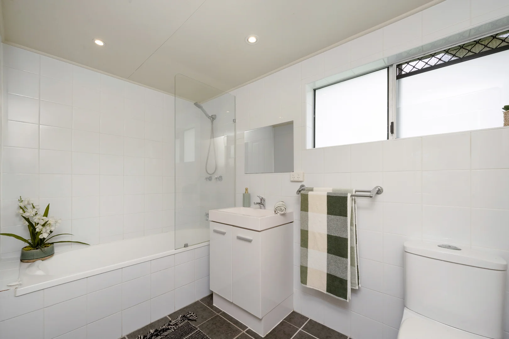 Additional image 14 of 30 Burnett Crescent, Wulguru QLD 4811