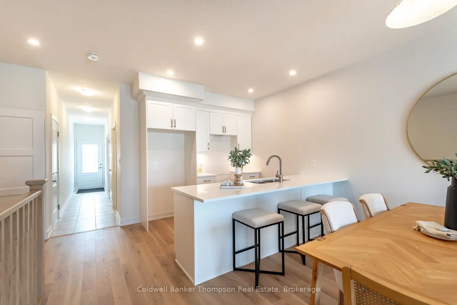 Additional image 5 of 30 Charles Morley Boulevard