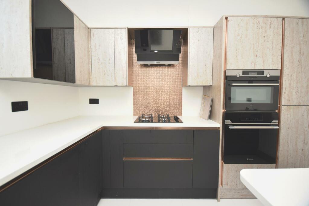 Additional image 4 of Crawford Road, Hatfield, AL10