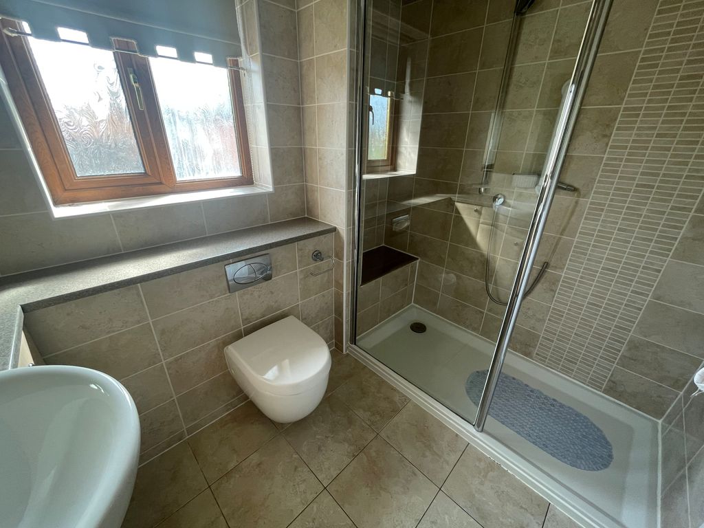 Additional image 6 of 4 bed detached house to rentOgmore Drive, Porthcawl CF36