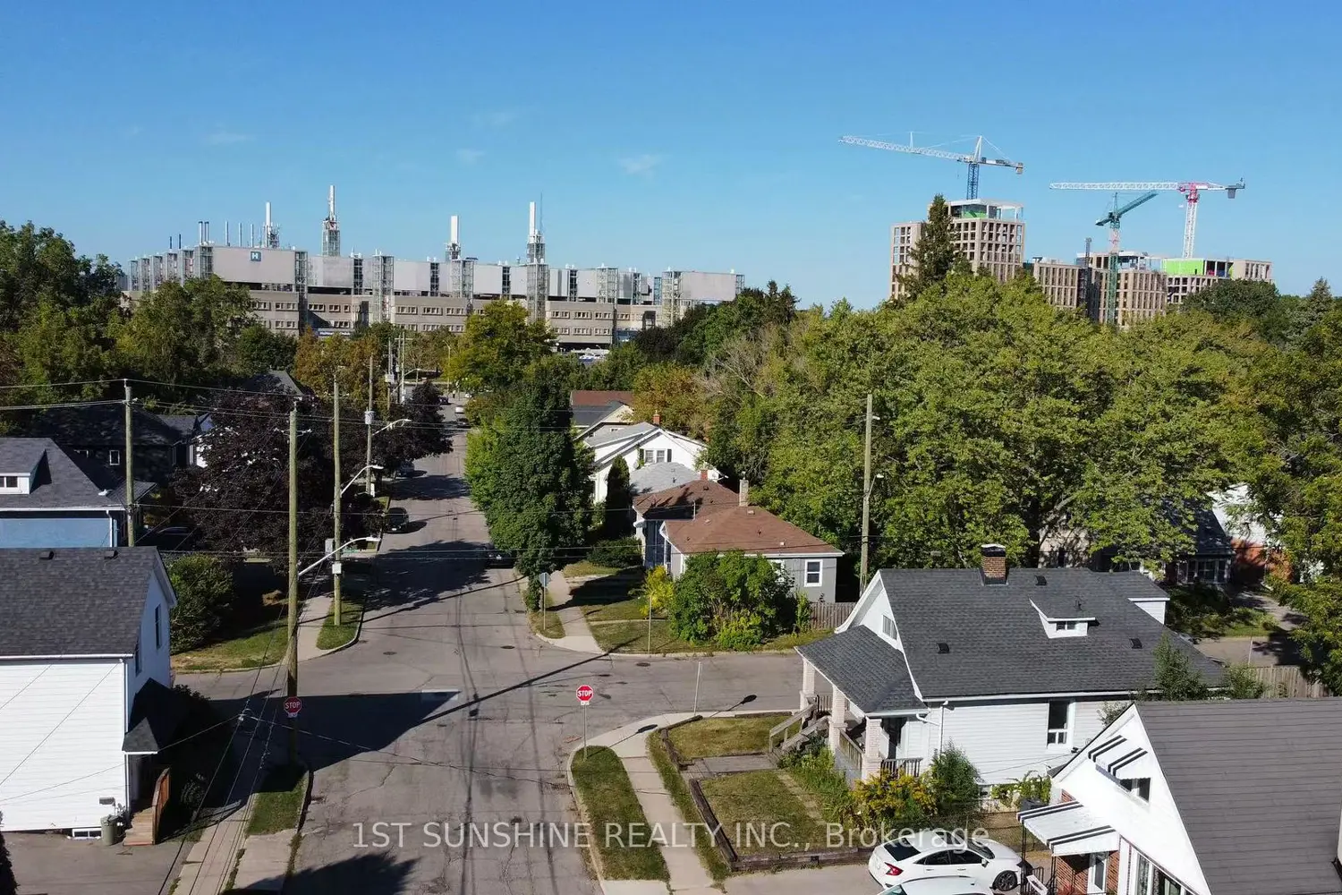 Additional image 13 of 61 Broadway Avenue