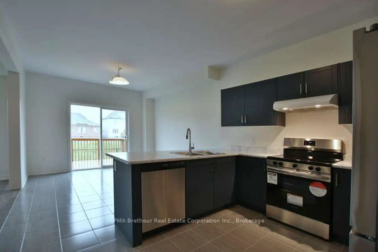 Additional image 5 of 241 Mckenzie Drive