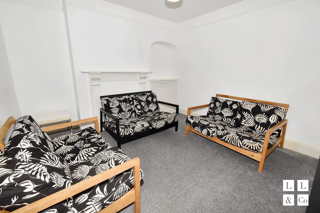 4 bed end terrace house to rentWaterloo Road, Falmouth TR11
