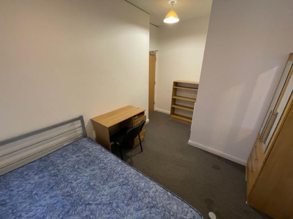 Additional image 6 of 7 bed flat to rent39B, Warwick Street, Leamington Spa CV32