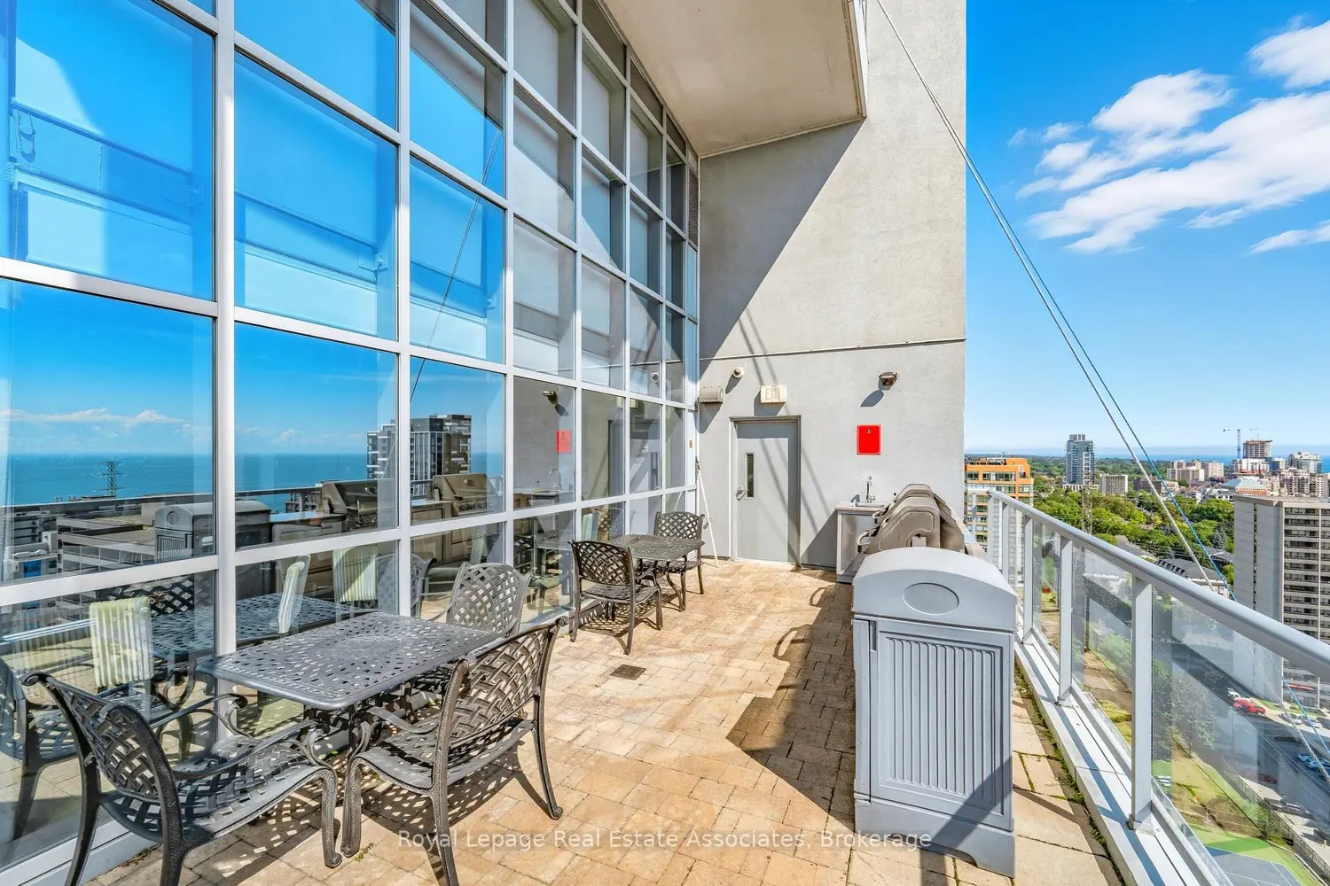 Additional image 16 of 551 Maple Avenue 1407