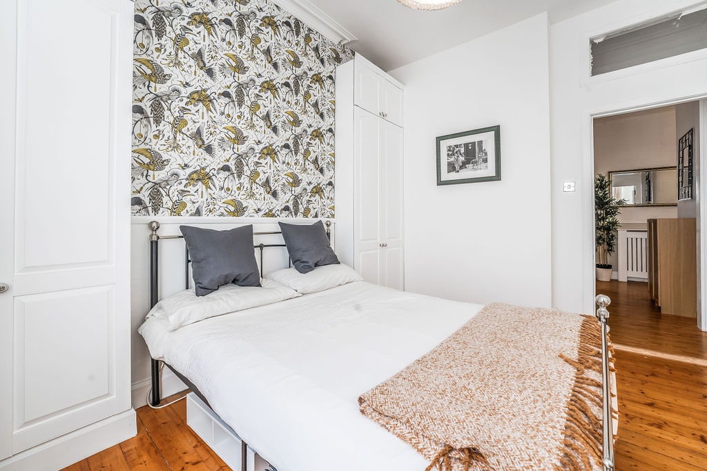 Additional image 7 of 2 Bed Flat, Piersfield Grove, EH8, N1 7GU